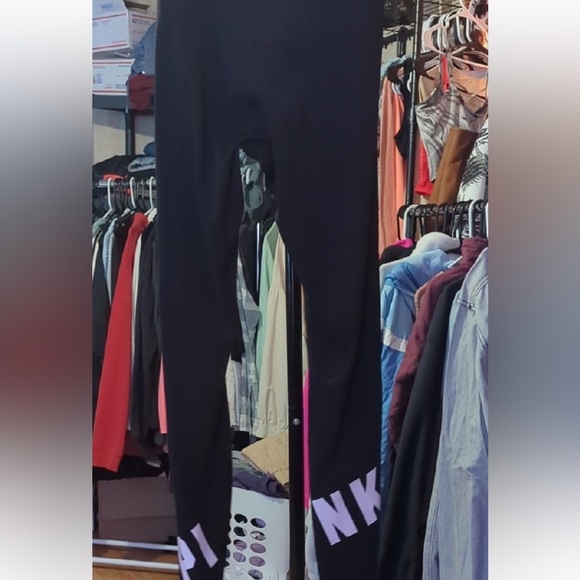 🖤🔥 PINK ACTIVE Black Leggings | XS 🔥🖤 - Picture 2 of 3
